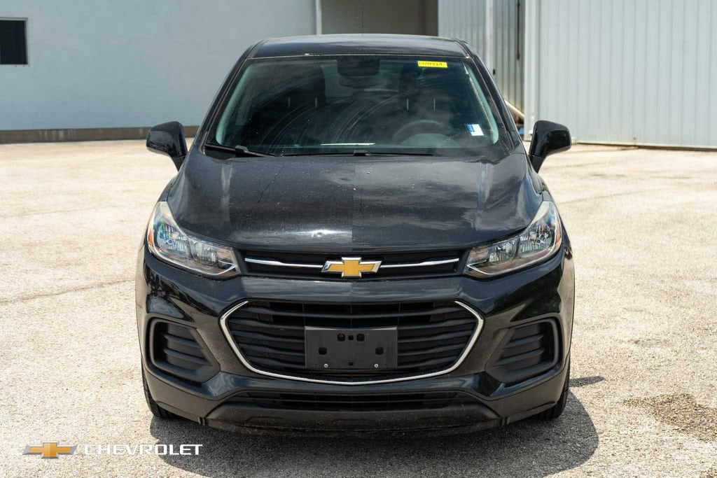 Used 2021 Chevrolet Trax LS with VIN KL7CJKSB7MB323988 for sale in Rockdale, TX