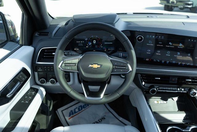 2026 Chevrolet Suburban Premier - Photo 19