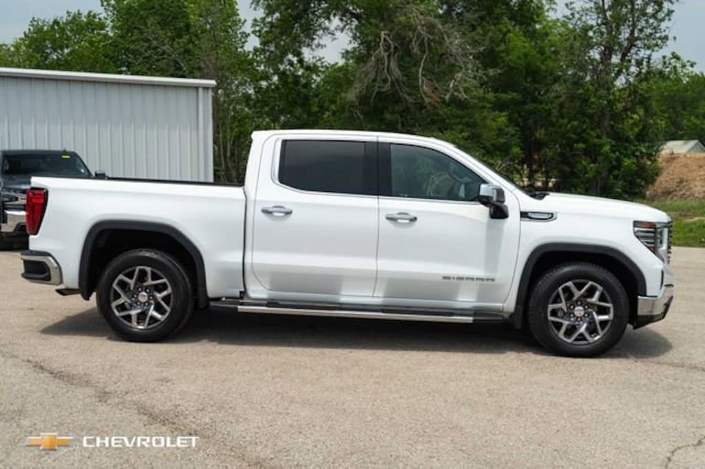 Used 2022 GMC Sierra 1500 SLT Truck Crew Cab