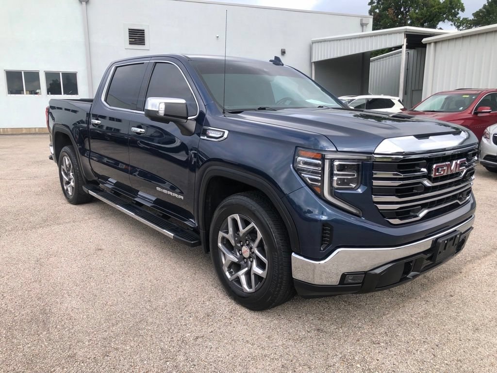 Used 2023 GMC Sierra 1500 SLT Truck Crew Cab
