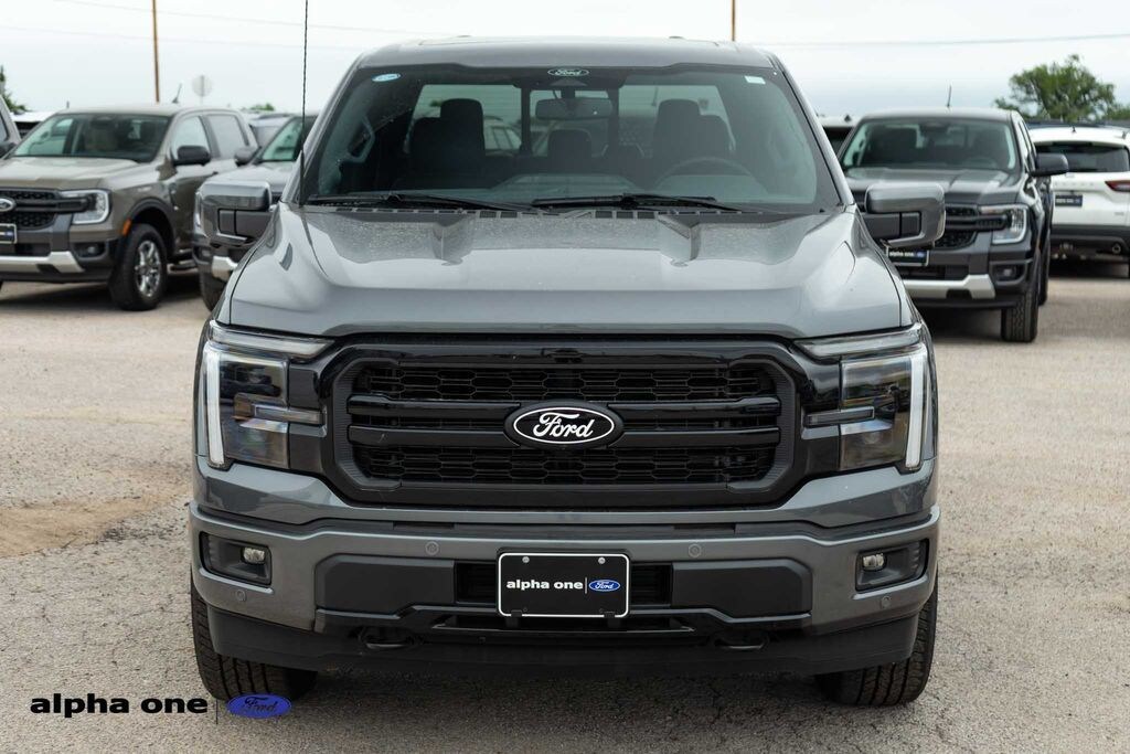 New 2025 Ford F-150 Lariat Truck