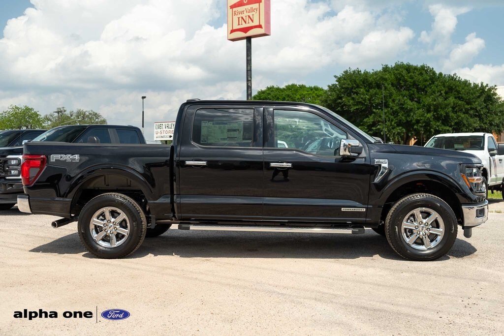2025 Ford F-150 XLT photo 4
