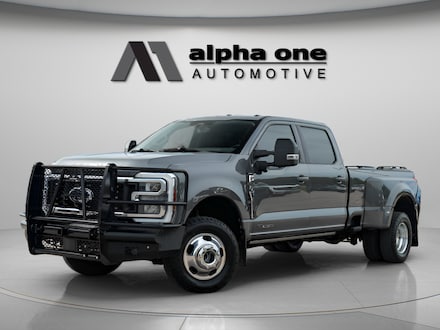 2024 Ford F-350SD Lariat Truck