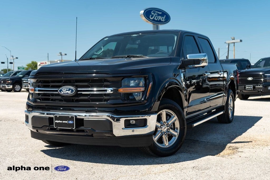 2025 Ford F-150 XLT's photo