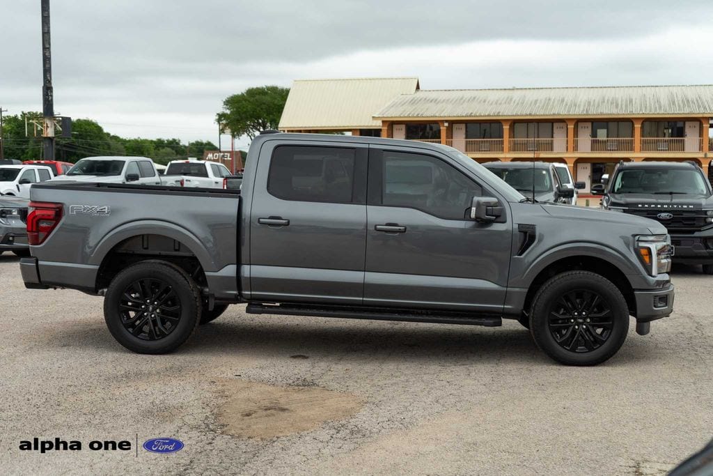 New 2025 Ford F-150 Lariat Truck
