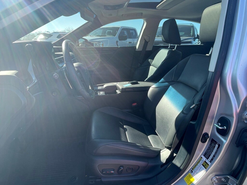 Used 2020 Lexus ES 300h Sedan