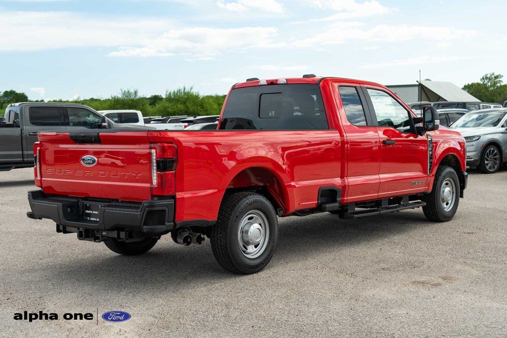 2025 Ford F-250 Super Duty XL - Photo 6