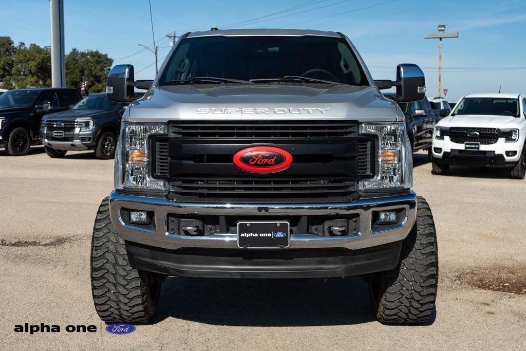 Used 2018 Ford F-250SD XLT Truck