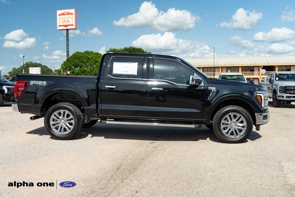 2025 Ford F-150 Lariat photo 4