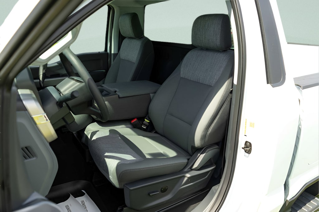 2025 Ford F-350 Super Duty XLT - Photo 15