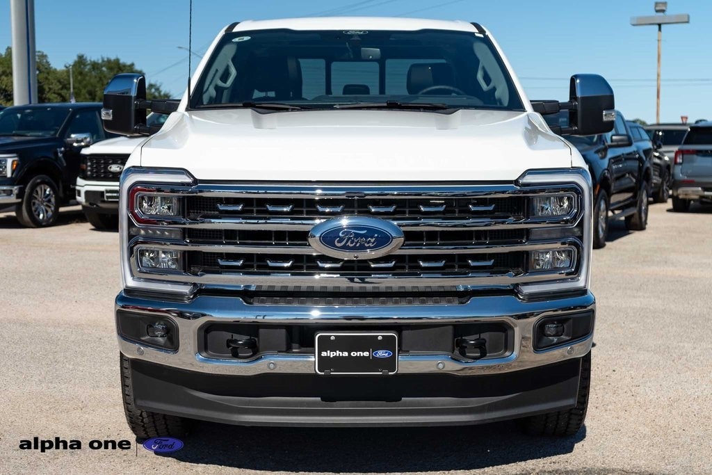 New 2025 Ford F-250SD Lariat Truck