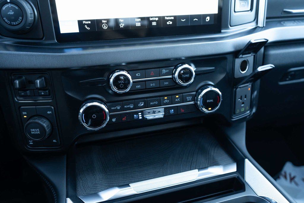2025 Ford F-250 Super Duty Platinum - Photo 19