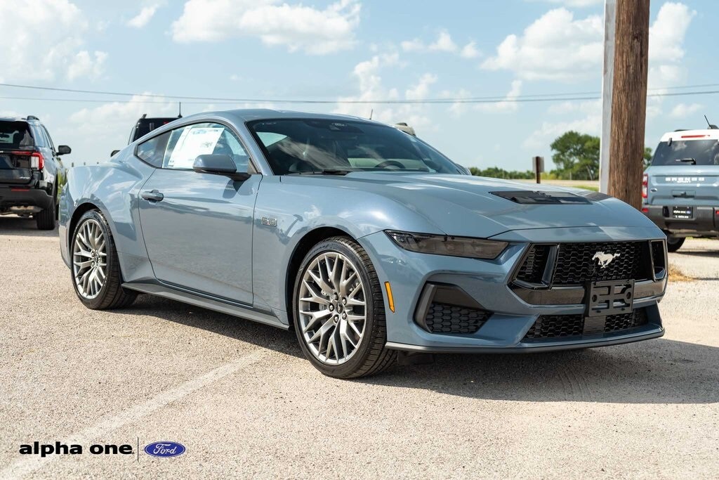 2025 Ford Mustang GT Premium photo 3
