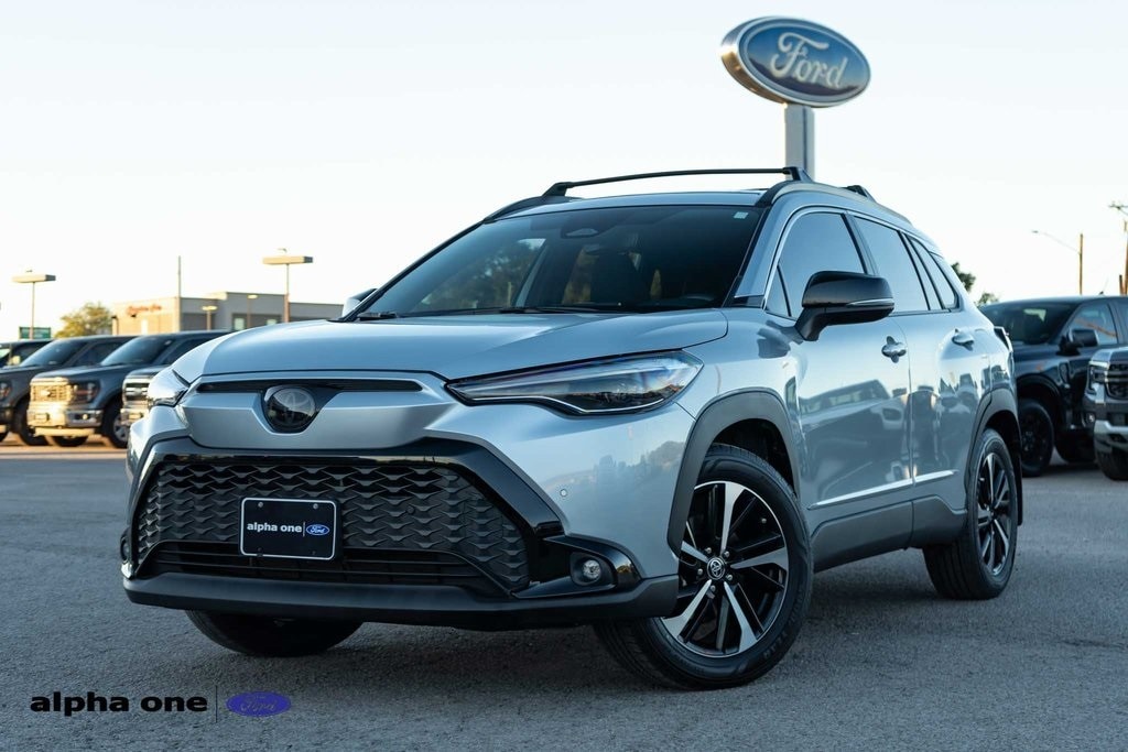 Used 2025 Toyota Corolla Cross Hybrid XSE SUV