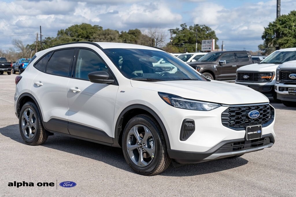 2025 Ford Escape ST-Line photo 3