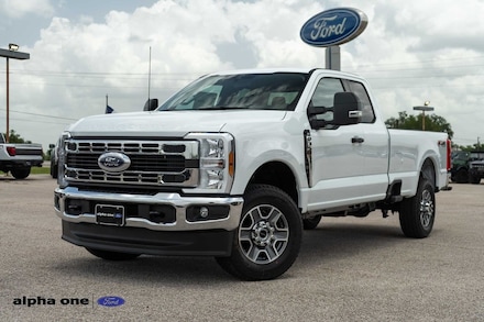2025 Ford F-350SD XLT Truck