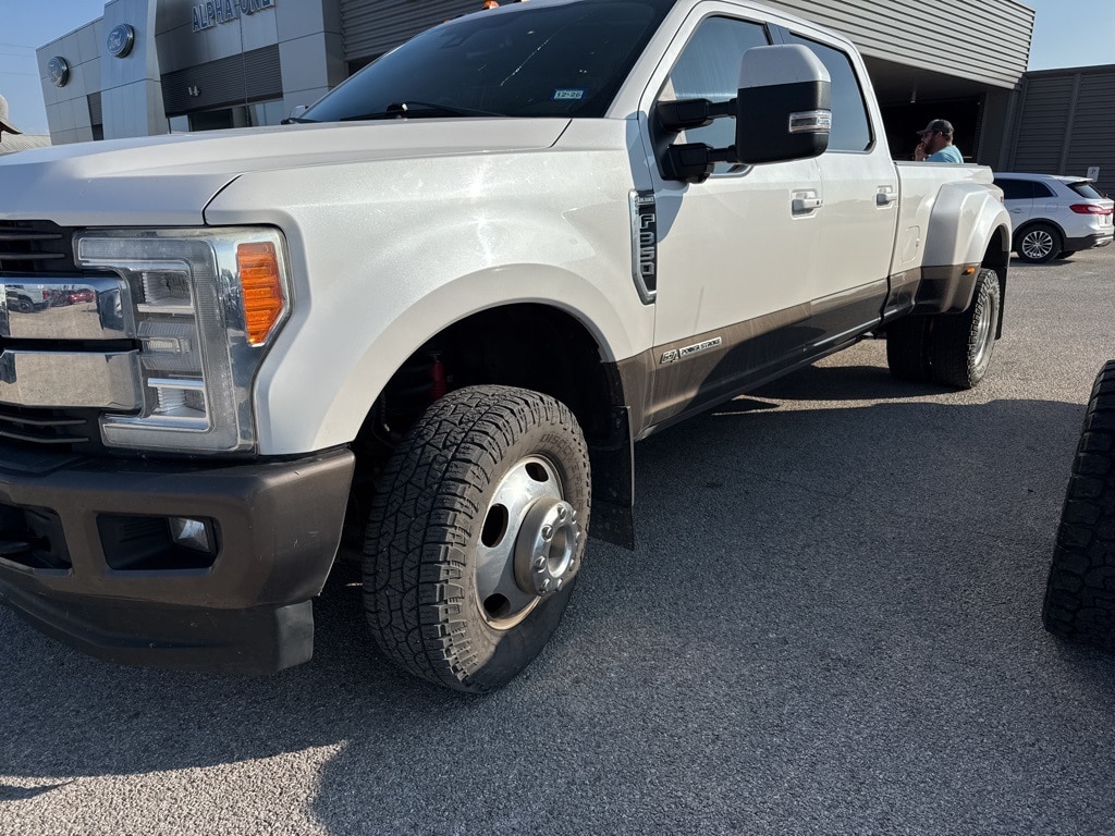2017 Ford F-350 Super Duty King Ranch's photo