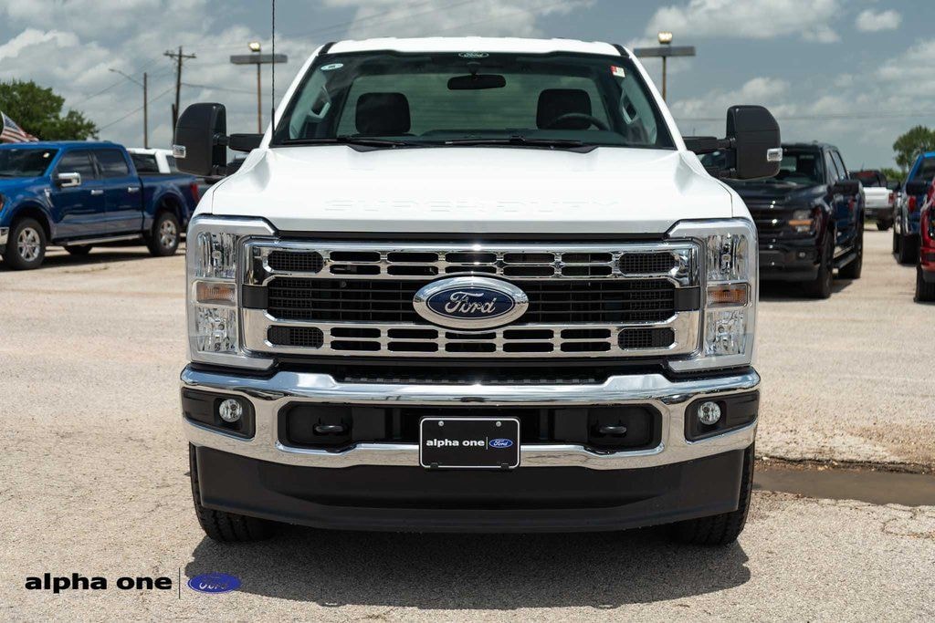 New 2025 Ford F-350SD XLT Truck