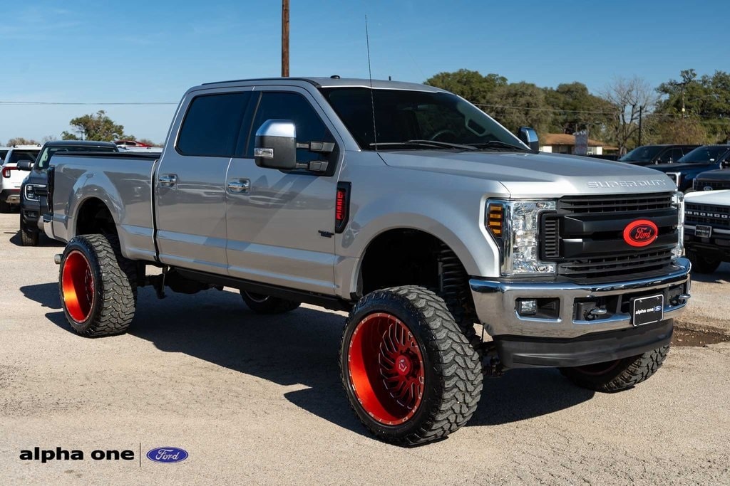 Used 2018 Ford F-250SD XLT Truck
