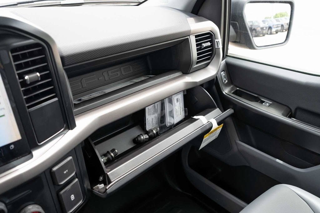 2025 Ford F-150 XL - Photo 18