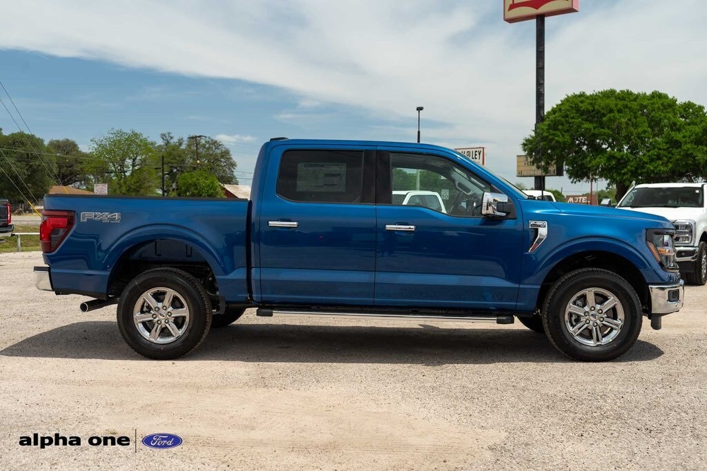 2025 Ford F-150 XLT photo 4