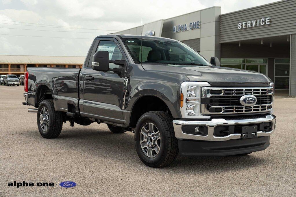 New 2025 Ford F-350SD XLT Truck