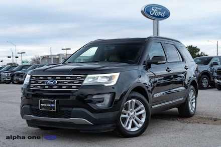 2017 Ford Explorer XLT SUV