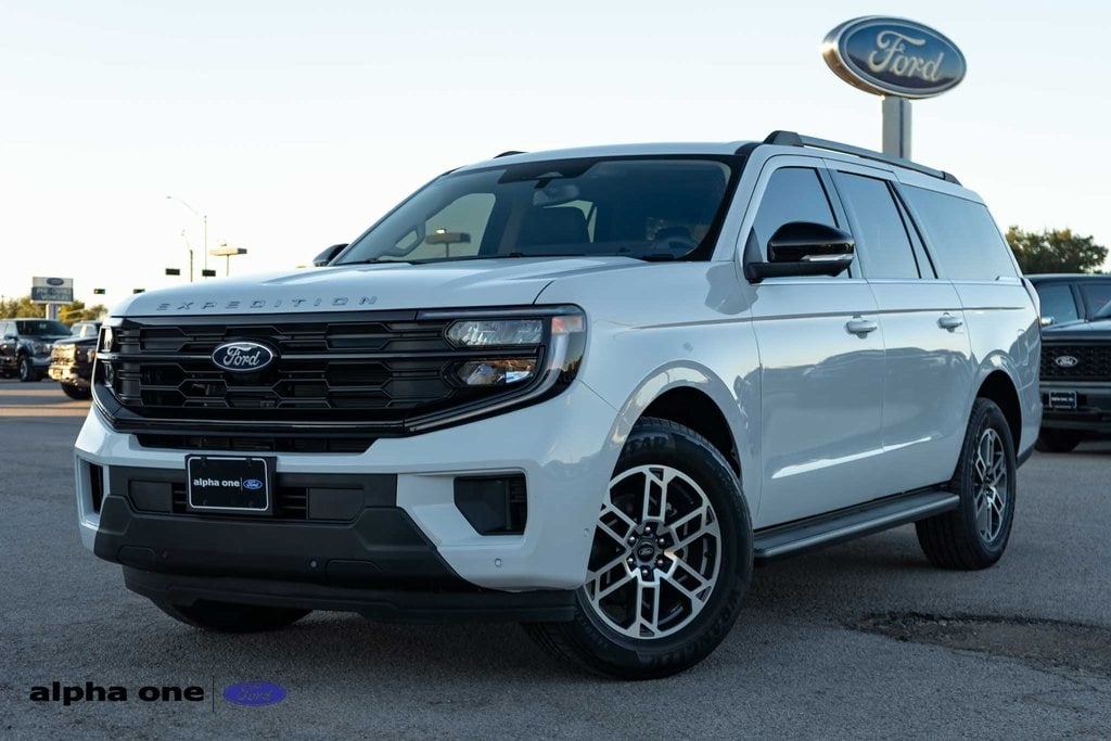 2025 Ford Expedition Active's photo