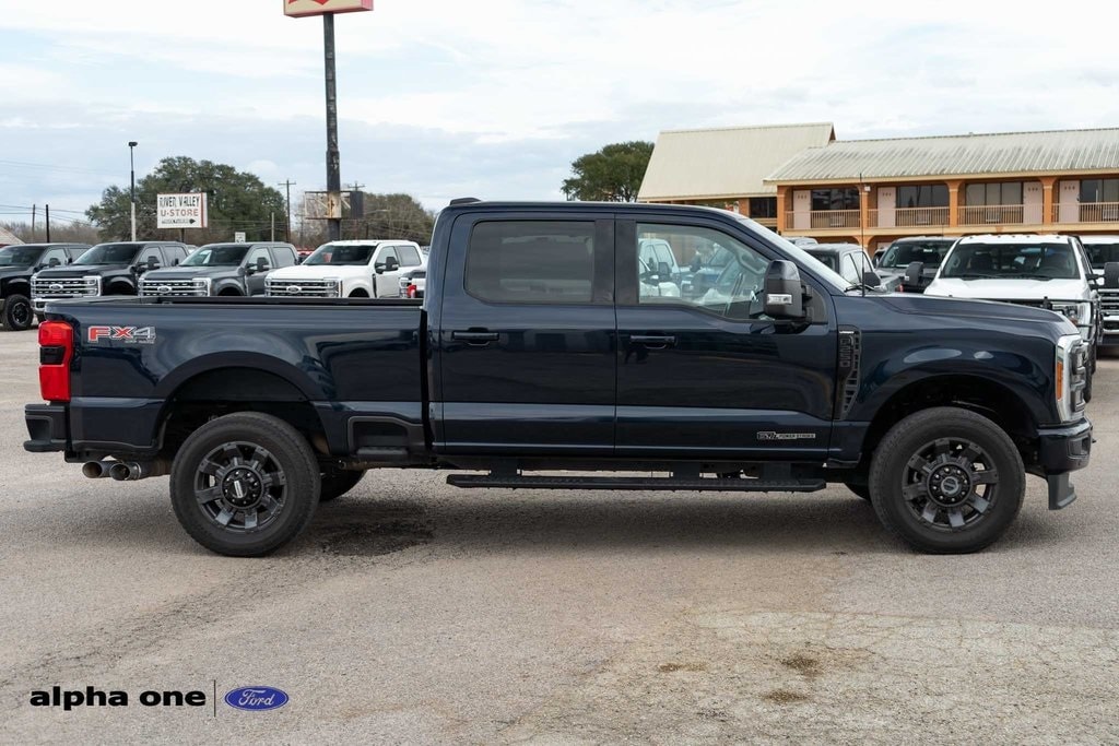 Used 2023 Ford F-250SD Lariat Truck