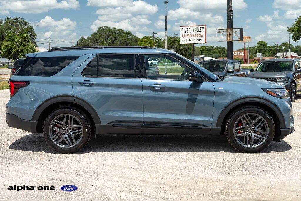 New 2026 Ford Explorer ST-Line SUV