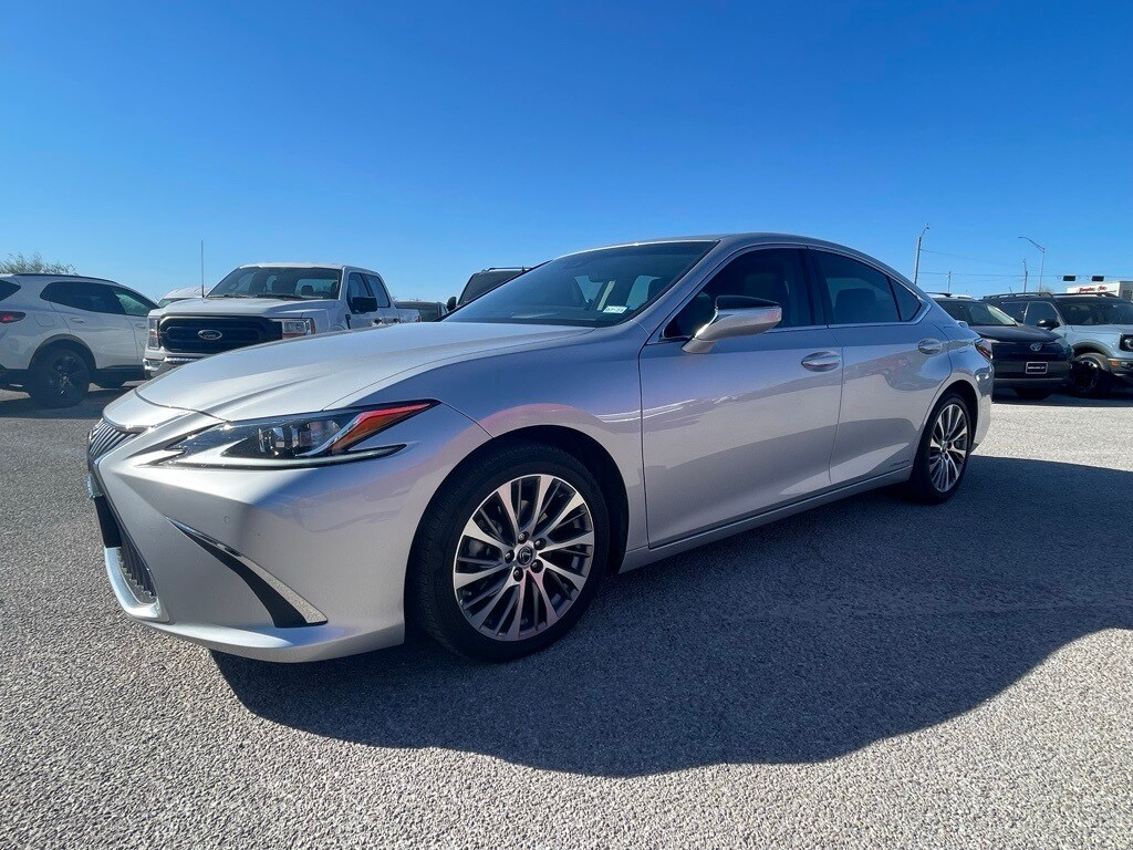 Used 2020 Lexus ES 300h Sedan