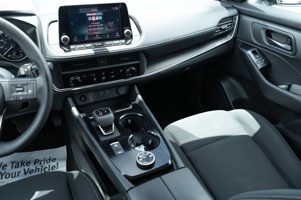 2024 Nissan Rogue S - Photo 17