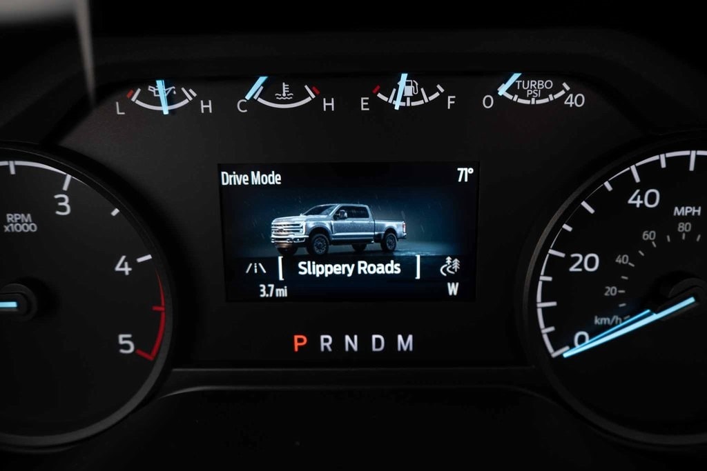 2025 Ford F-250 Super Duty XL - Photo 26