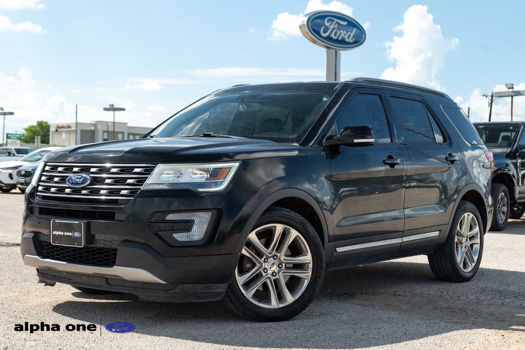 2017 Ford Explorer XLT FWD's photo