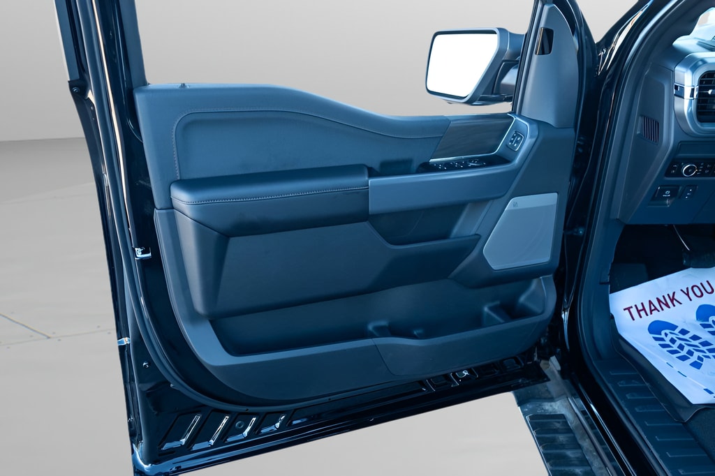 2025 Ford F-150 Lariat - Photo 12