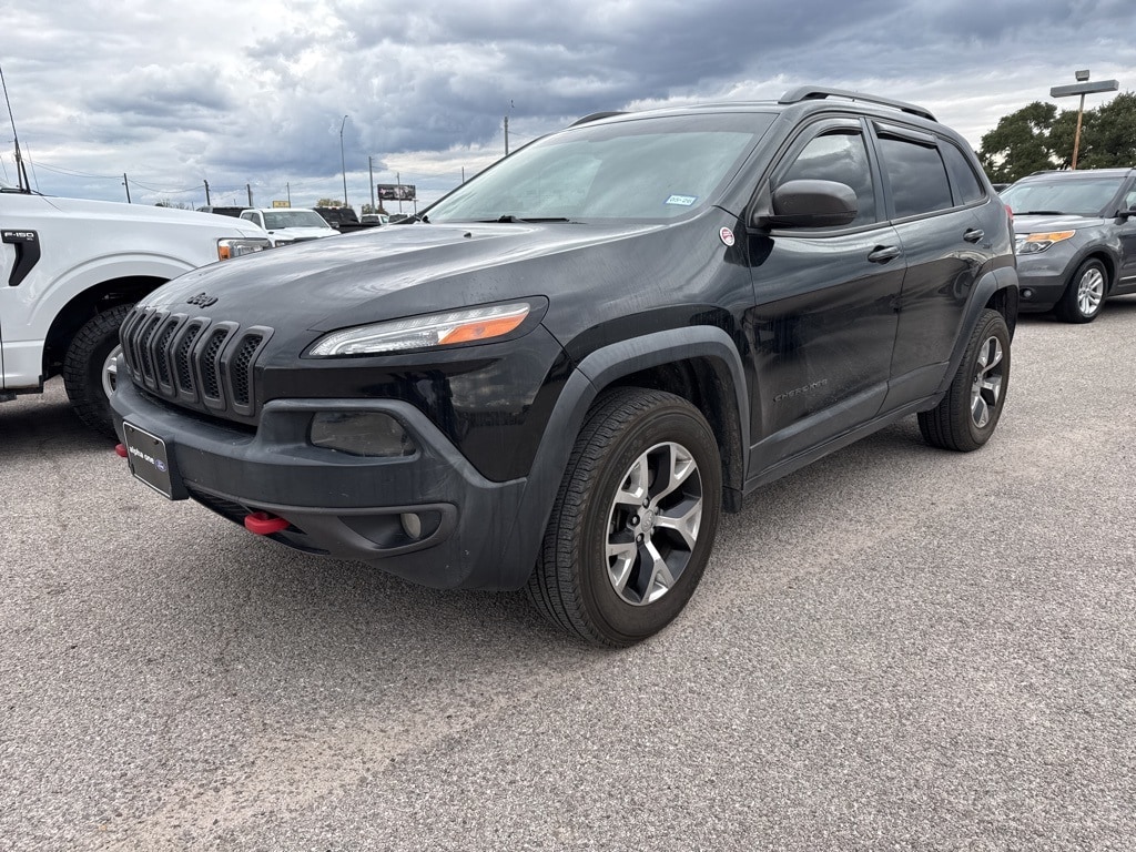Used 2015 Jeep Cherokee Trailhawk with VIN 1C4PJMBS6FW527337 for sale in La Grange, TX
