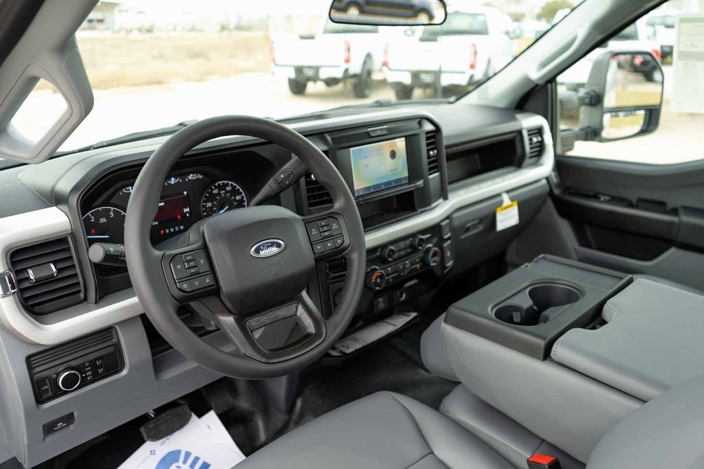 2025 Ford F-250 Super Duty XL - Photo 14