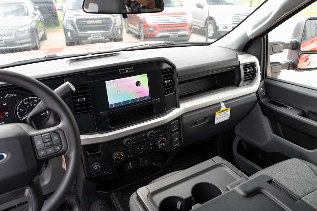 2025 Ford F-250 Super Duty XL - Photo 17