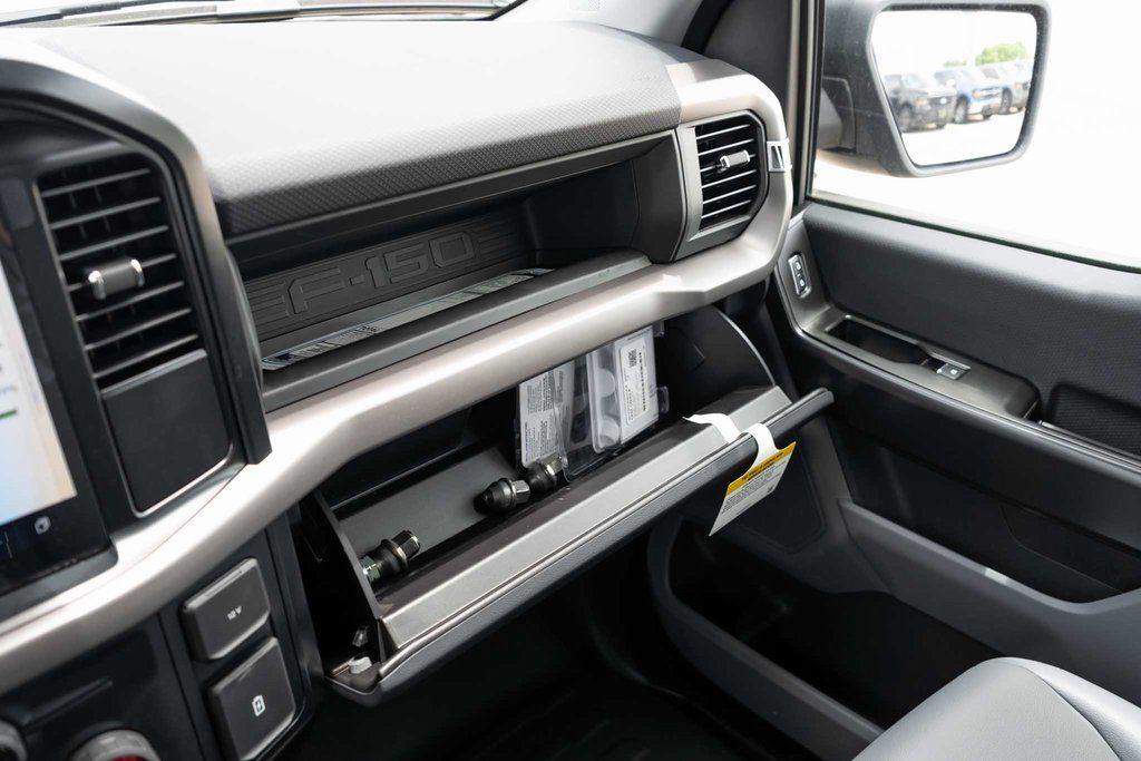 2025 Ford F-150 XL - Photo 18
