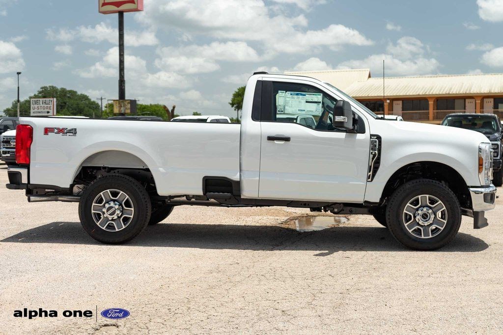 New 2025 Ford F-350SD XLT Truck