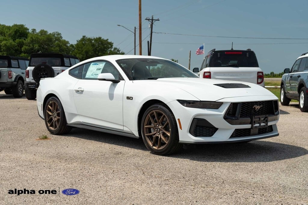 2025 Ford Mustang GT Premium photo 3
