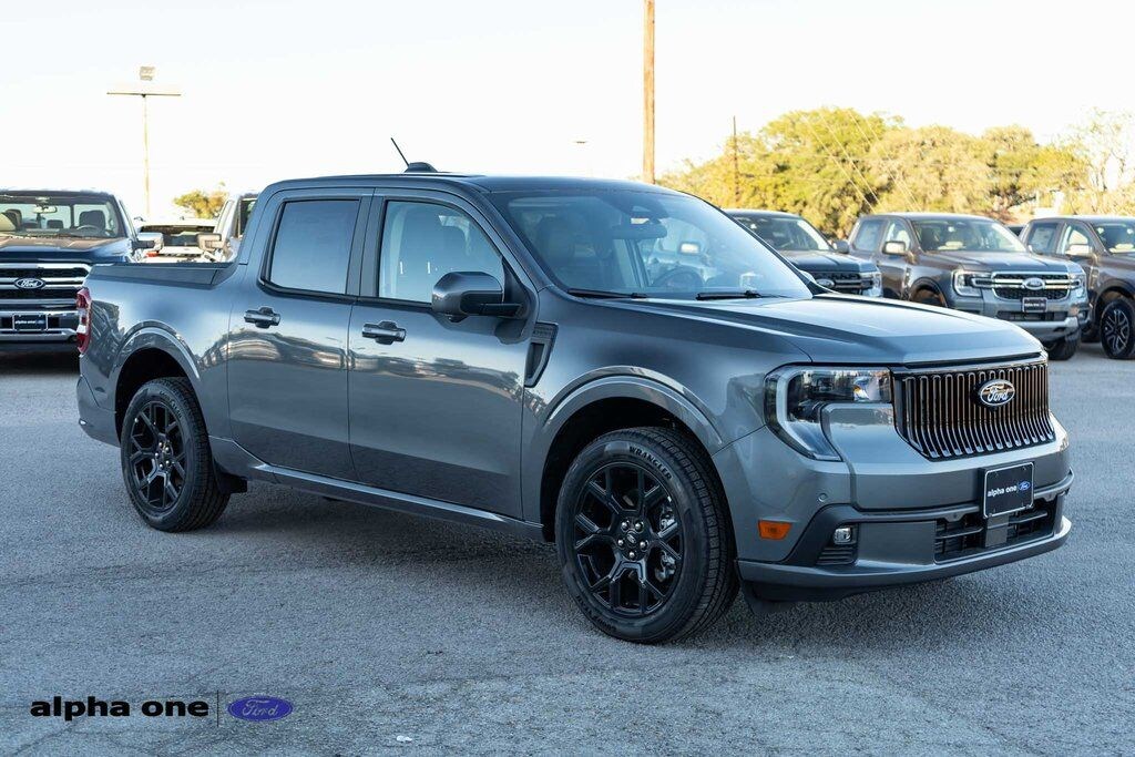 New 2025 Ford Maverick Lobo High Truck