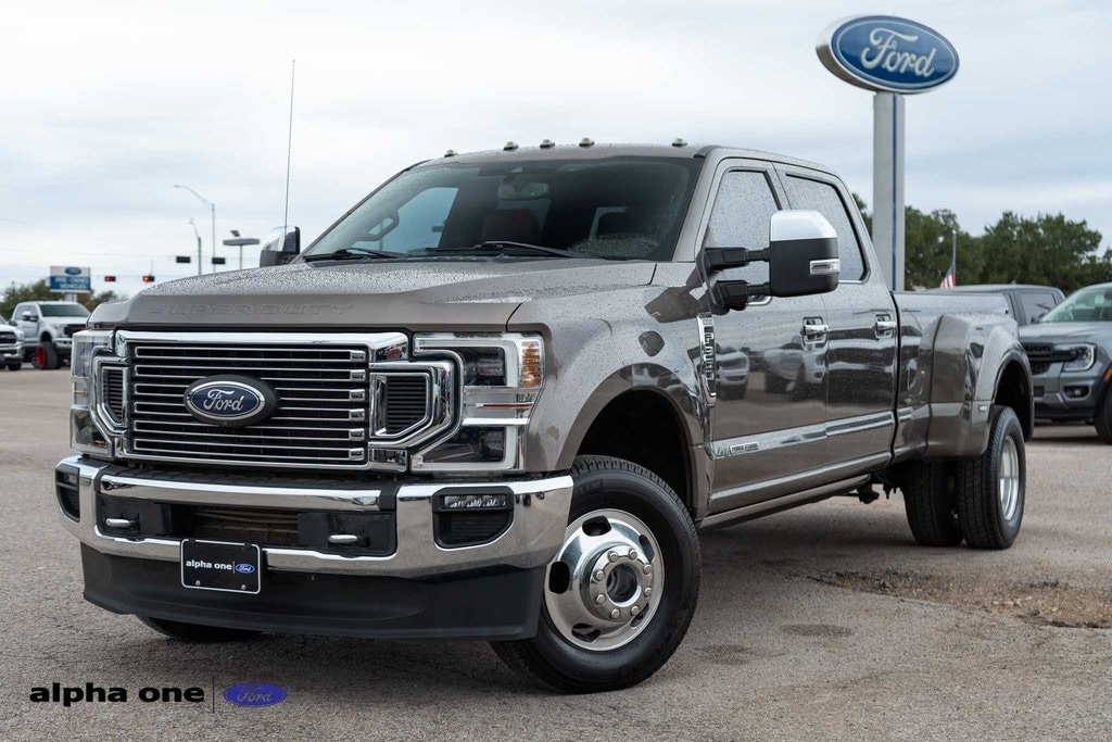 2020 Ford F-350 Super Duty King Ranch's photo