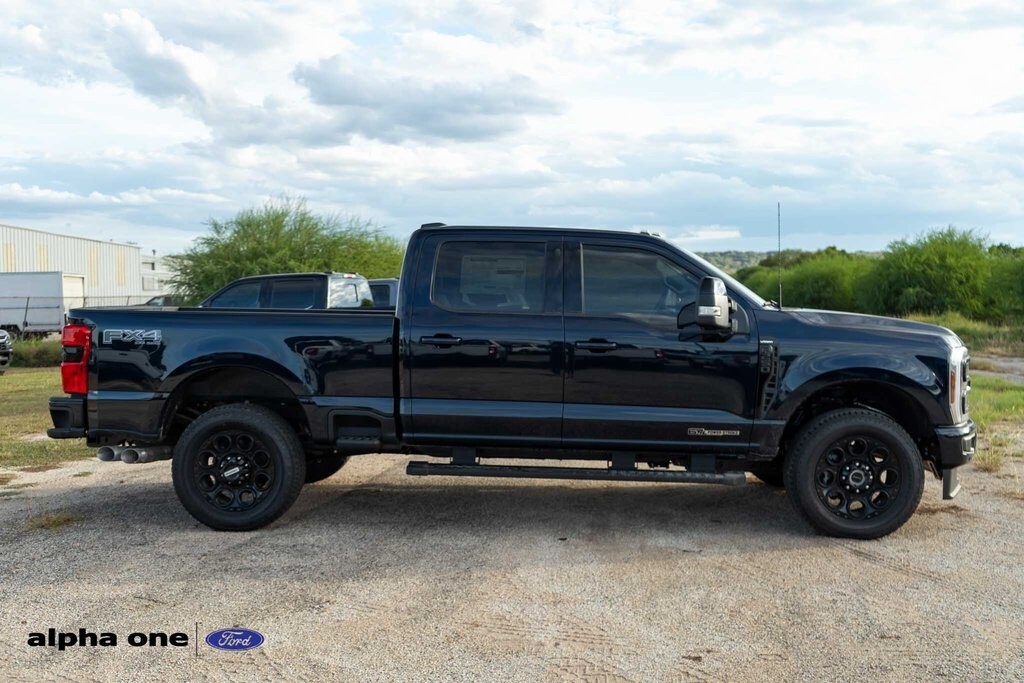 2025 Ford F-250 photo 4