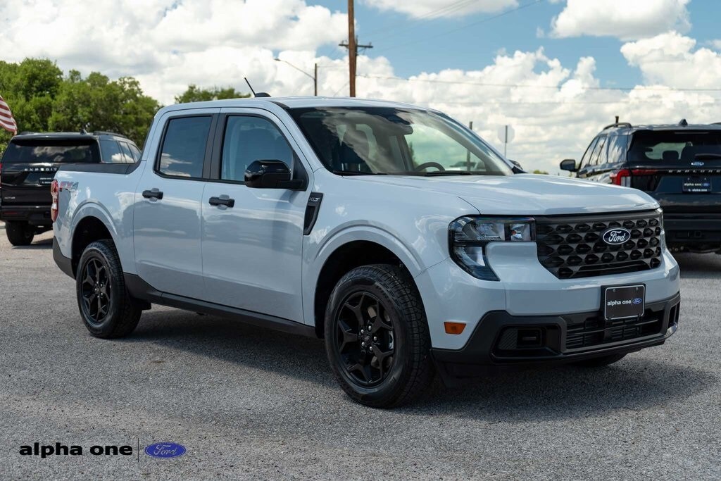 2025 Ford Maverick XLT photo 3