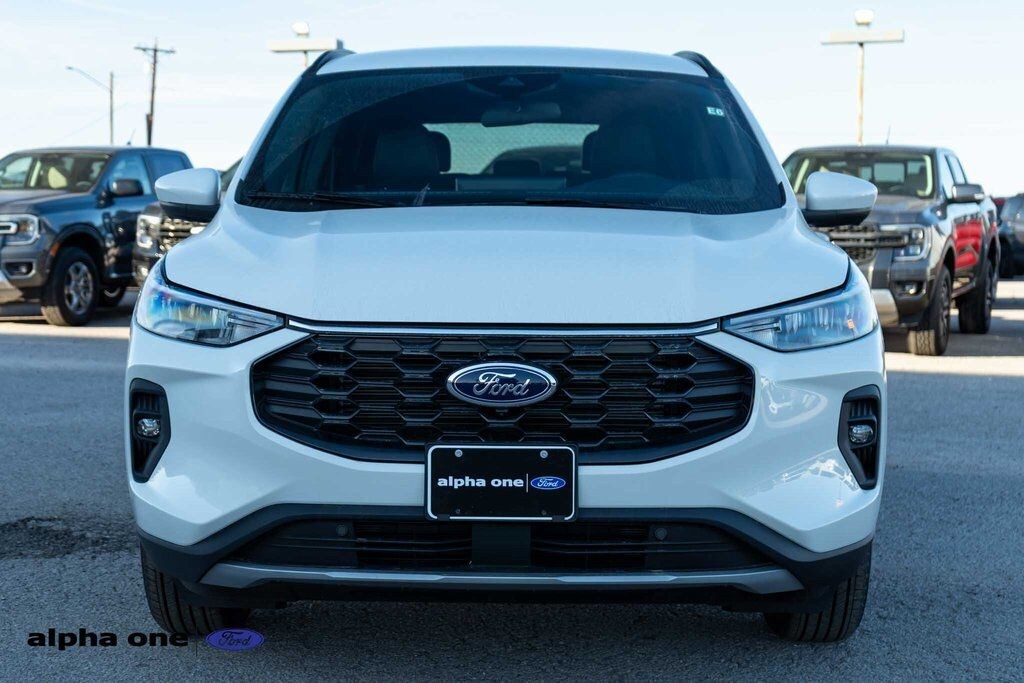 New 2026 Ford Escape Hybrid ST-Line Select SUV
