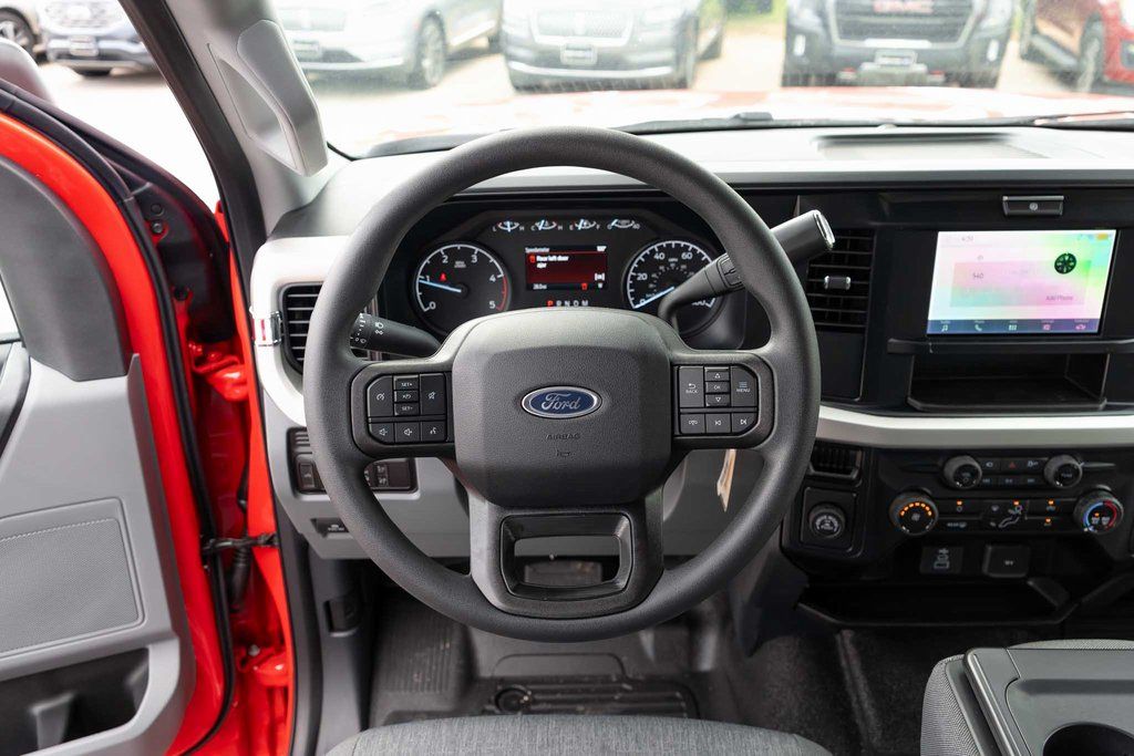 2025 Ford F-250 Super Duty XL - Photo 16