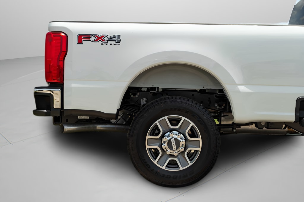 2025 Ford F-350 Super Duty XLT - Photo 7