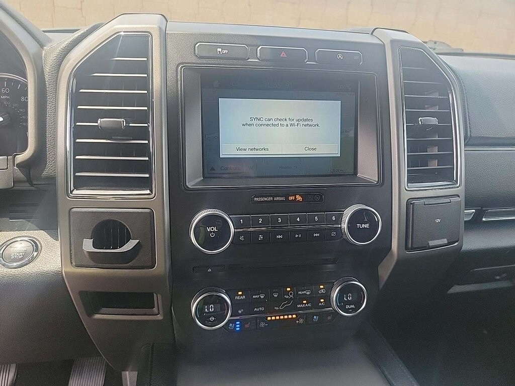 2018 Ford Expedition MAX XLT photo 3