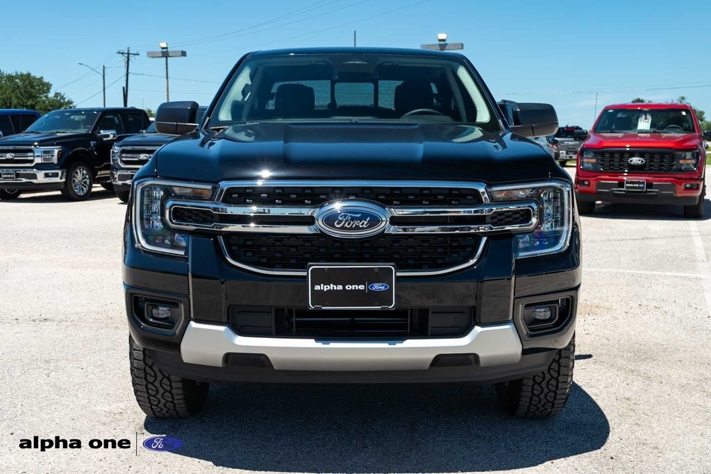 2025 Ford Ranger XLT photo 2